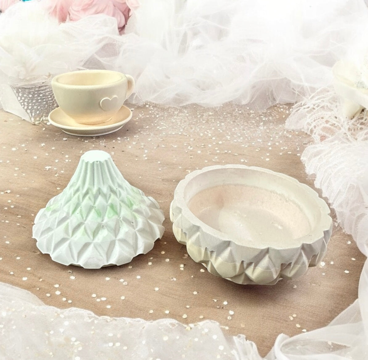 Harlequin jewlery & candleholder