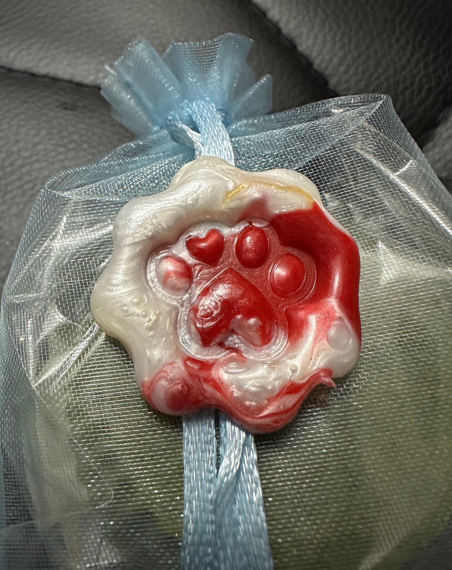 Doggy paw with 2 hearts handmade Wax Seal