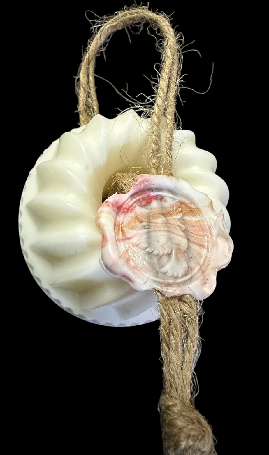 Honey, Organic Peppermint Water & Mango Butter Natural Body Soap In Natural Jute