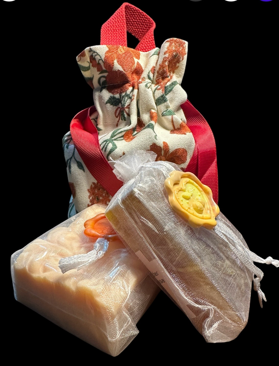 Hydration & Glow with Camelina Oil and Goat’s Milk, Nourish & Soothe with Turmeric and Honey In Reusable Canvas/Cotton Bag