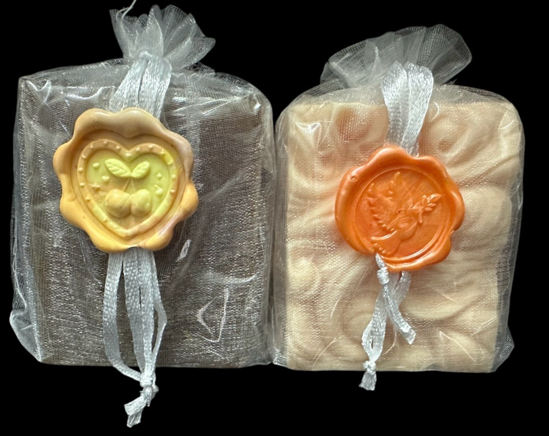 Hydration & Glow with Camelina Oil and Goat’s Milk, Nourish & Soothe with Turmeric and Honey In Reusable Canvas/Cotton Bag