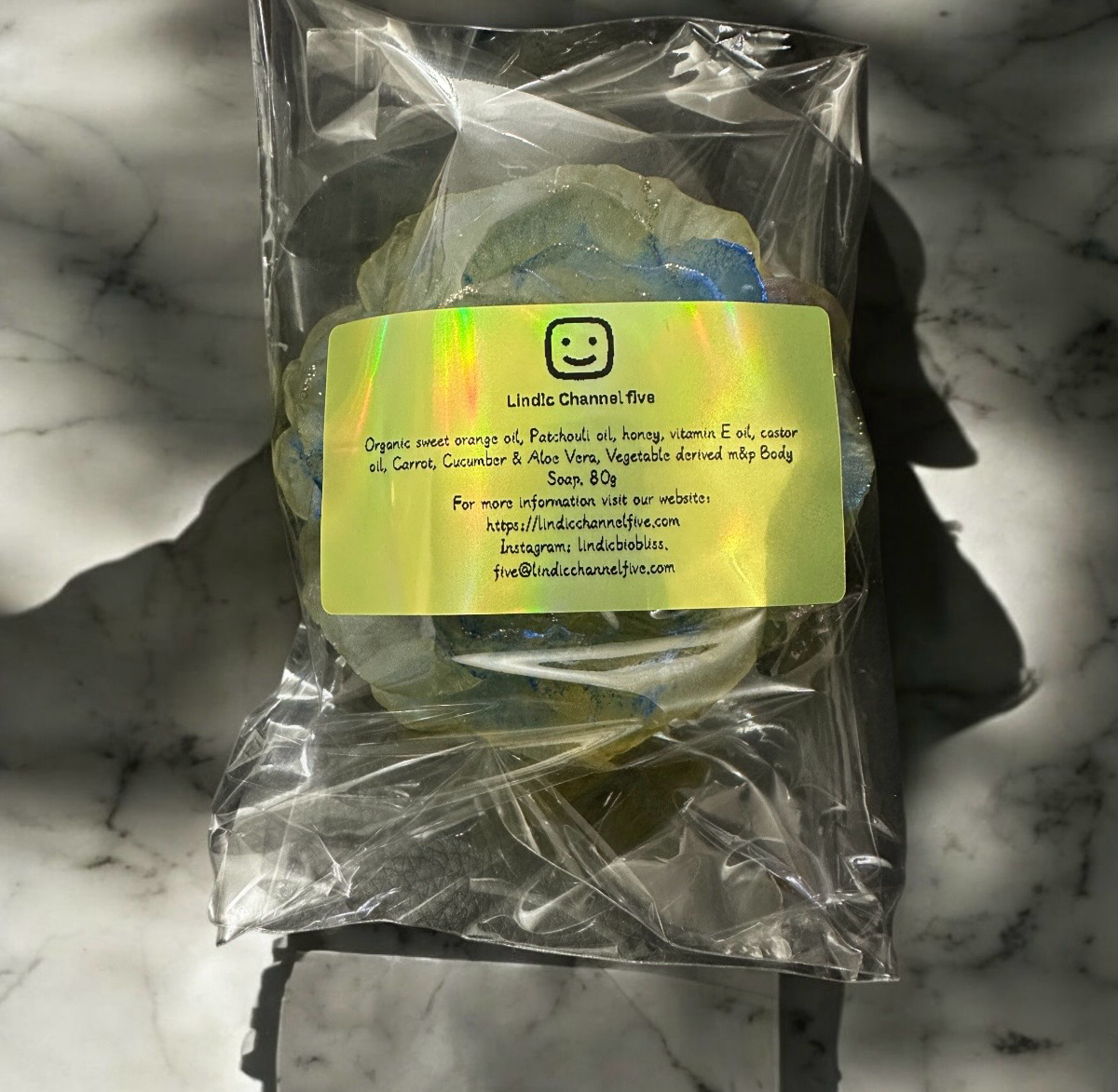 Organic Sweet Orange Oil, Patchouli, Honey, Vitamin E…… body soap 80g
