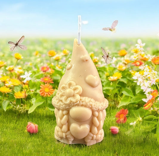 Eco soy wax candle with French Vanilla essence cute Gnome