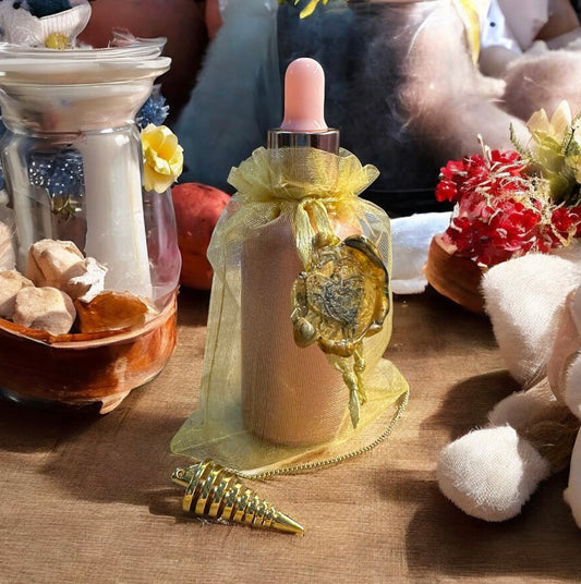 Makes glowing skin and protect
 100% Organic Face Oil