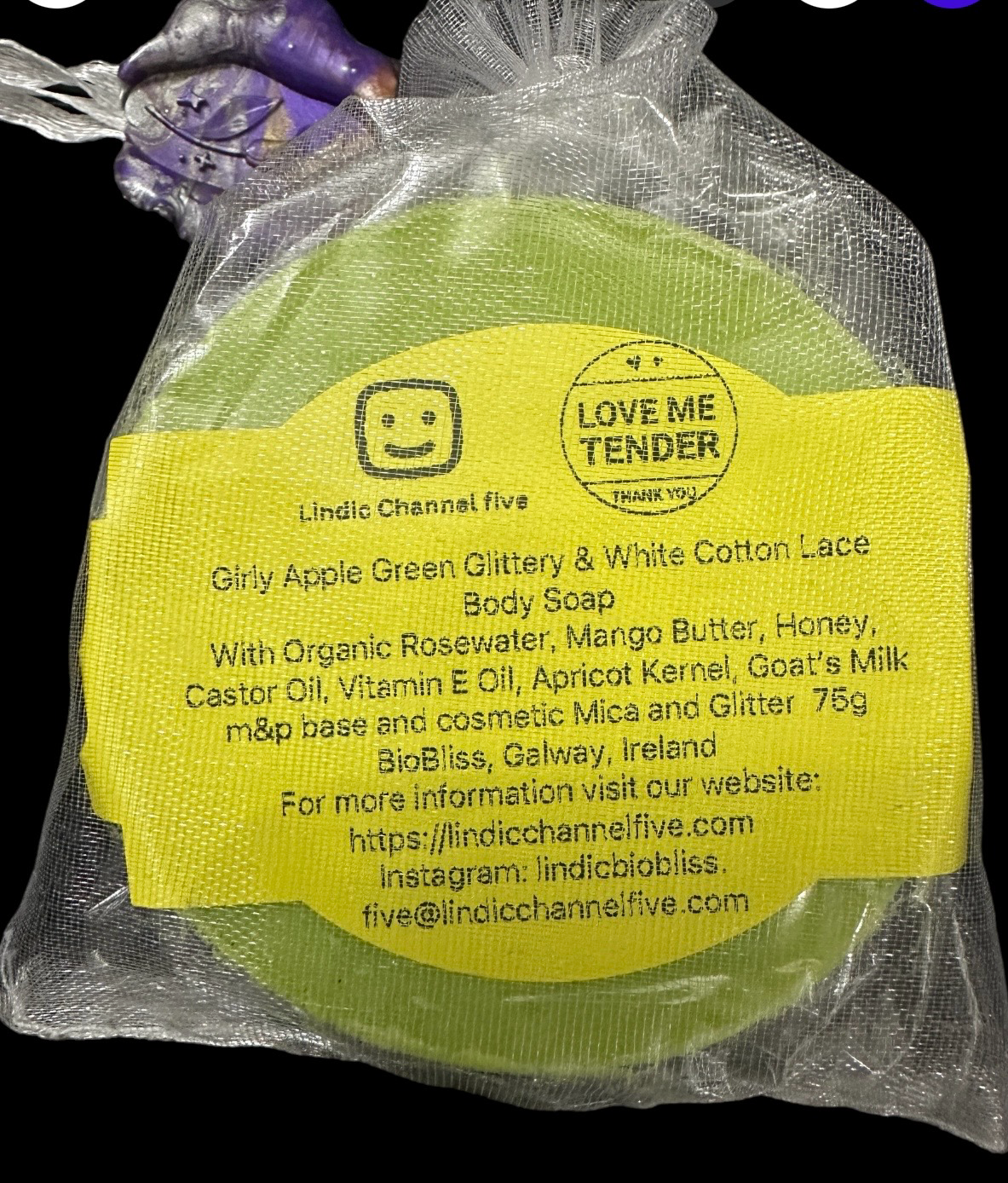 Girly Apple Green Glittery & White Cotton Lace Body Soap 75 g