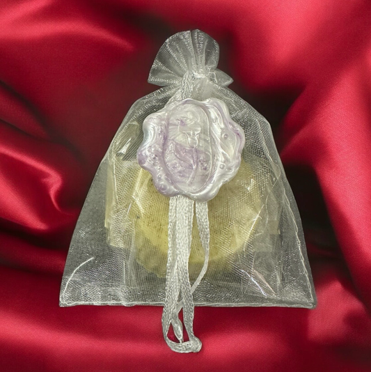 Natural Chamomile Flowers, Castor Oil & Honey Body Soap 43g