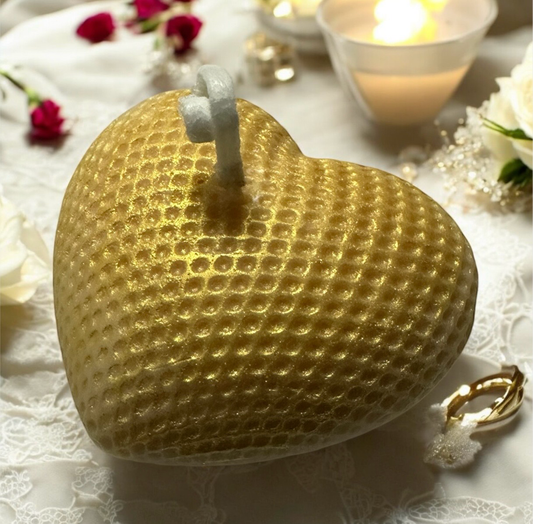 Beige/Gold Heart Soy Candle French vanilla essence
